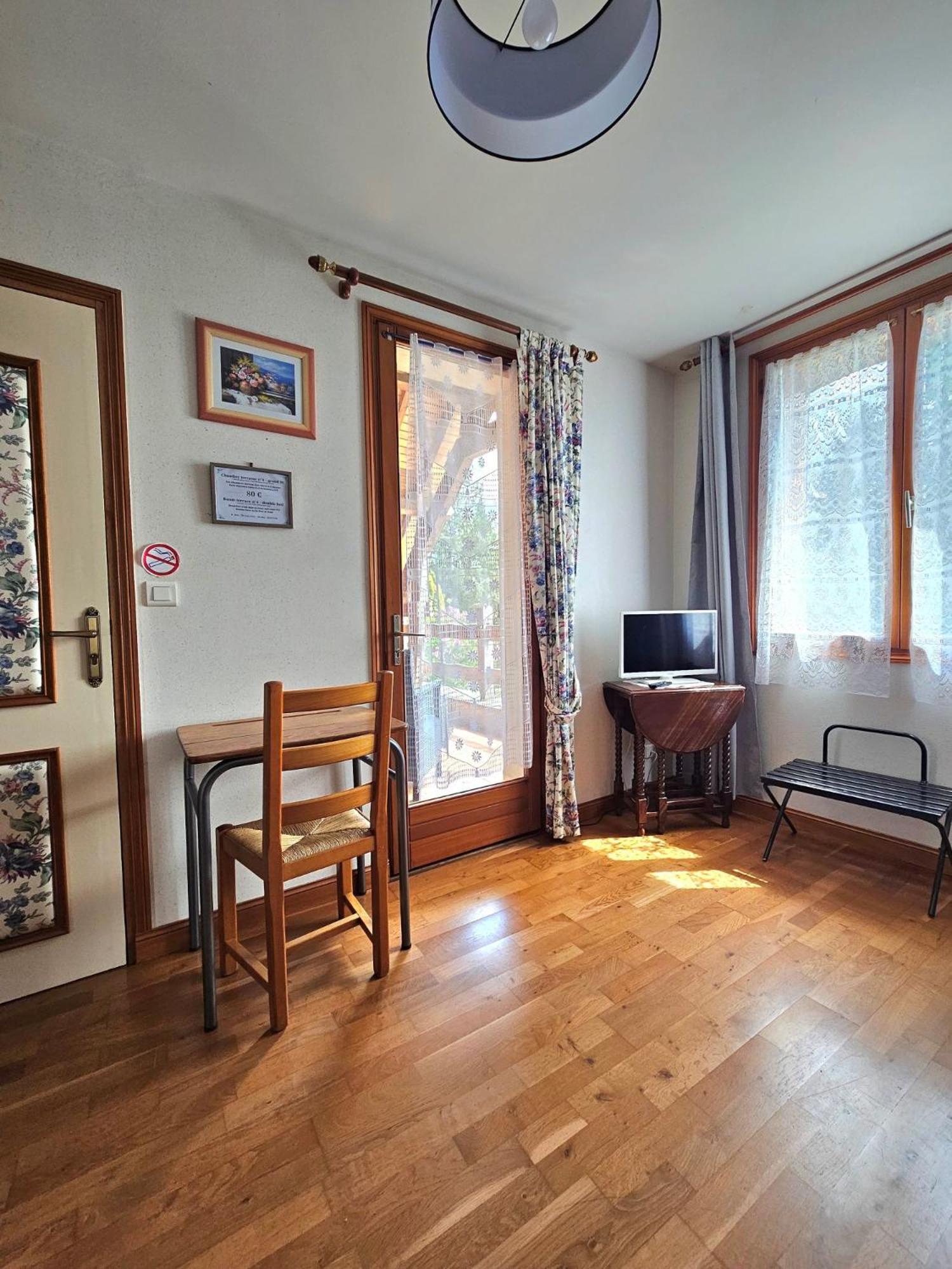 Chambres D'Hotes Chez Renee Le Charmel Экстерьер фото